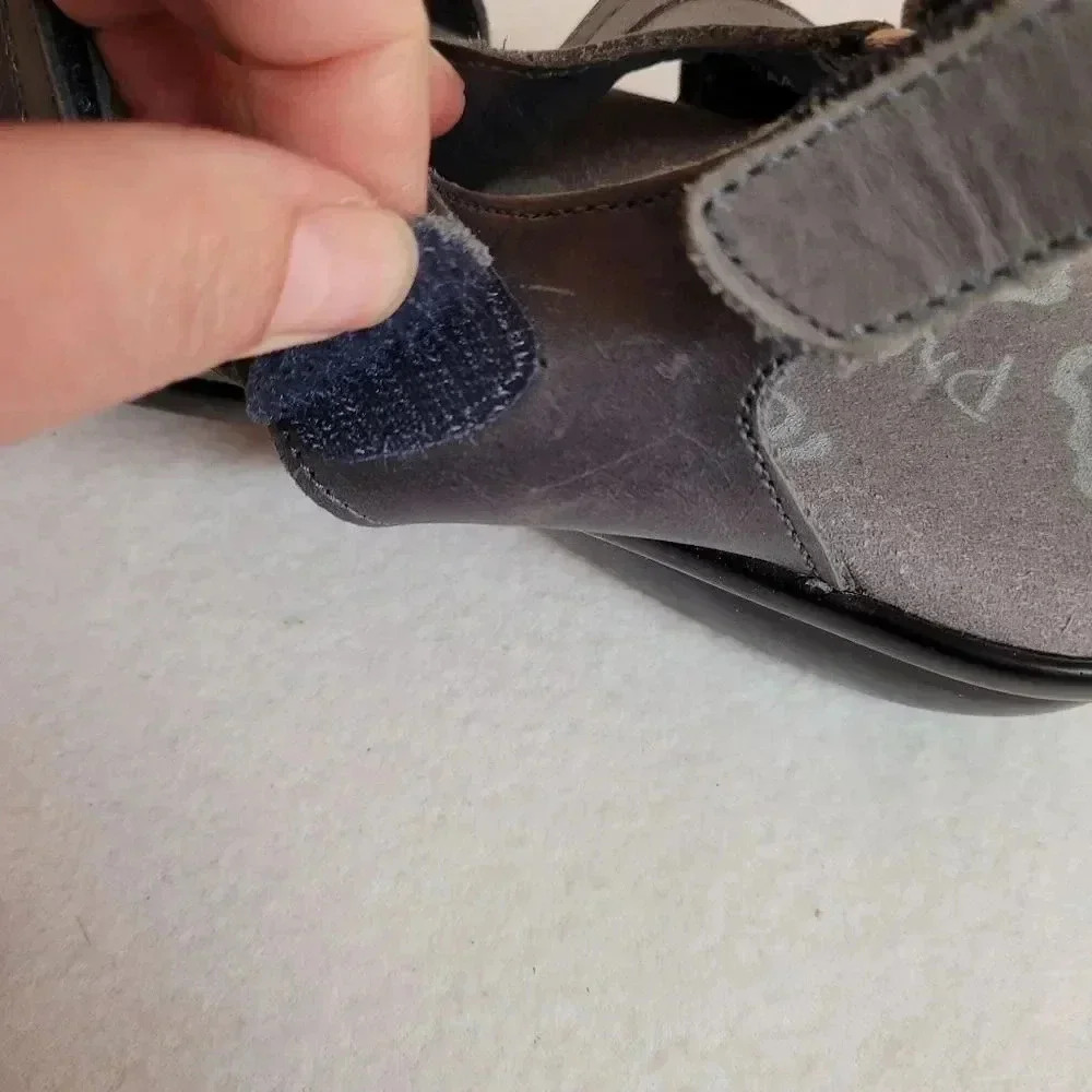 Propet Sandals - Picture 4 of 8
